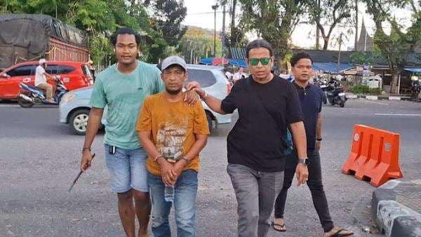 Rebutan Lahan Parkir, Juru Parkir Dibacok Sepupunya Sendiri di Padang