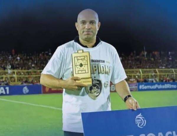 Resmi! Persebaya Surabaya Tunjuk Bernardo Tavares sebagai Pelatih Baru