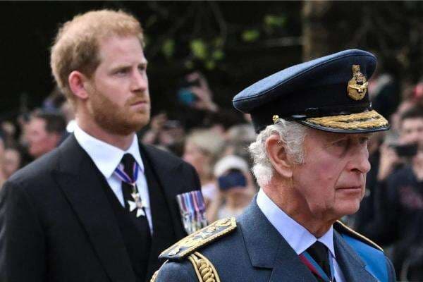 Pangeran Harry Akhirnya Bertemu Raja Charles III setelah 2 Tahun