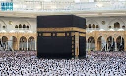 Arab Saudi Gelar Salat Minta Hujan Serentak, Ratusan Jemaah Banjiri Masjidil Haram