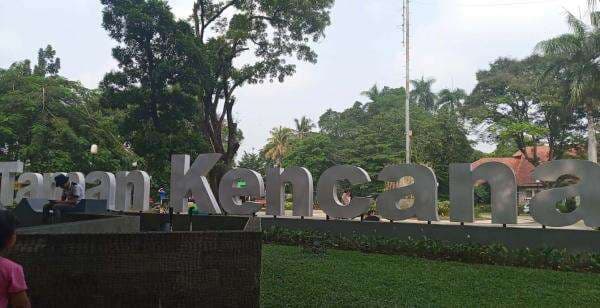 10 Kuliner Malam di Bogor, Dekat dari Jakarta Naik KRL di Stasiun Gondangdia hanya 1 Jam 10 Kuliner Malam di Bogor, Dekat dari Jakarta Naik KRL di Stasiun Gondangdia hanya 1 Jam