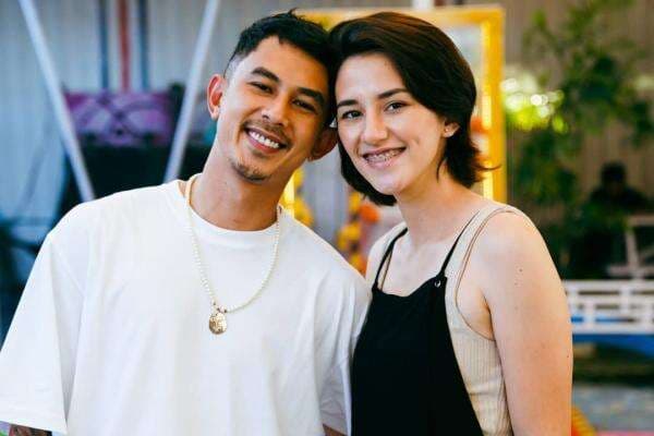 Mediasi Dahlia Poland dan Fandy Christian Gagal, Sidang Cerai Berlanjut