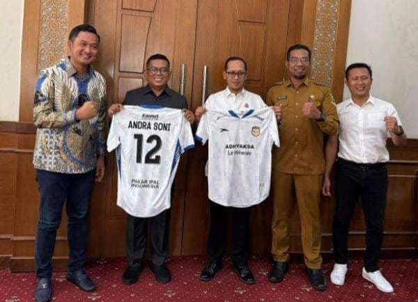 Adhyaksa FC Temui Gubernur Banten: Mohon Dukungan Dari Warga Banten