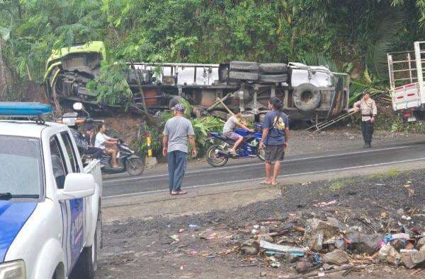 Truk Tronton Terguling di Kalijambe, Lokasi Kecelakaan Maut Belum Genap Seminggu