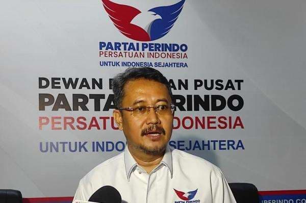 Hari Pahlawan, Sekjen Partai Perindo: Koruptor dan Ambisi Elite Bentuk Penjajah Pembangunan Modern Hari Pahlawan, Sekjen Partai Perindo: Koruptor dan Ambisi Elite Bentuk Penjajah Pembangunan Modern