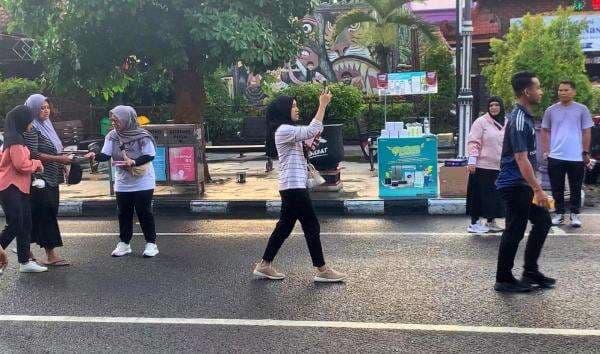 Keramaian Warga di CFD Dimanfaatkan PLN Ponorogo Untuk Sosialisasikan Hal Ini