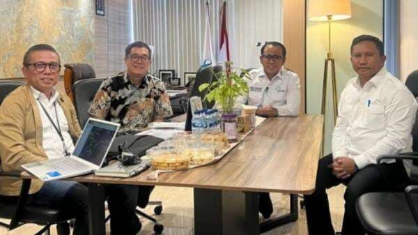 Bupati Mubar La Ode Darwin Temui Dirut ASDP Feri Indonesia Bahas Penyeberangan Feri Tondasi-Torobulu