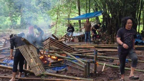 Polisi Gerebek Arena Sabung Ayam di Pangkep, Pelaku Lari ke Hutan