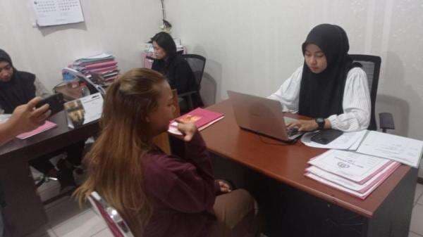 Wanita Pembanting Bayi Ternyata Pecandu Narkoba