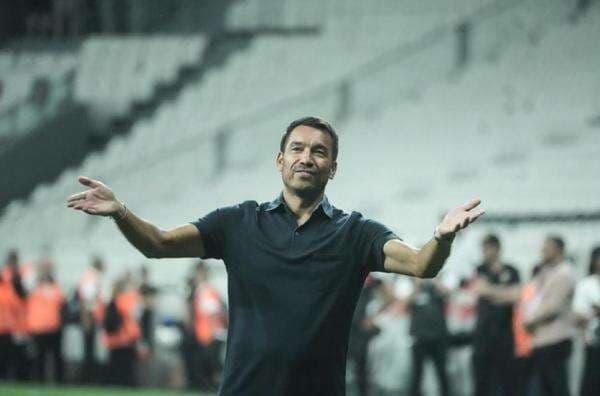Bukti Kuat Giovanni van Bronckhorst Segera Latih Timnas Indonesia