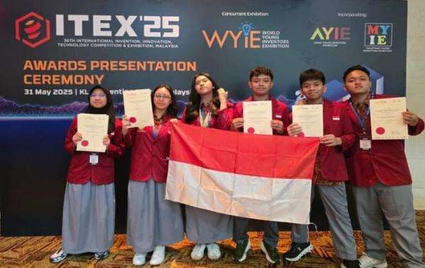 Bikin Bangga! Siswa Labschool Cibubur Bawa Filter Udara dari Eceng Gondok ke WYIE 2025 di Malaysia