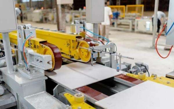 Konversi Utang Jadi Modal, Intikeramik (IKAI) Tambah Porsi Kepemilikan di Anak Usaha