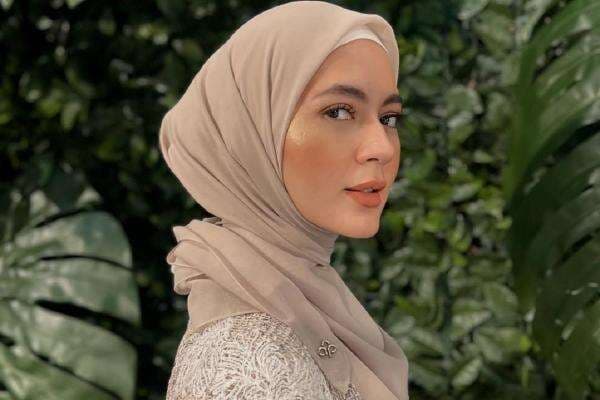 Pulang Umrah, Paula Verhoeven Bahas soal Karma dan Luka Batin