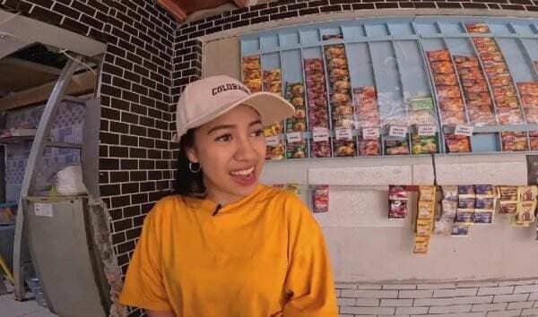 Belum Mulai Jualan, Azia Udah Bikin Suasana Warkop Jadi Absurd!