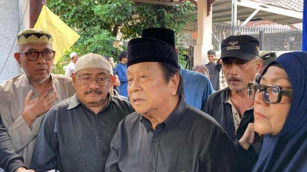 Ditinggal Istri Setia 56 Tahun, Mansyur S: Banyak Kenangan Tidak Terlupakan 