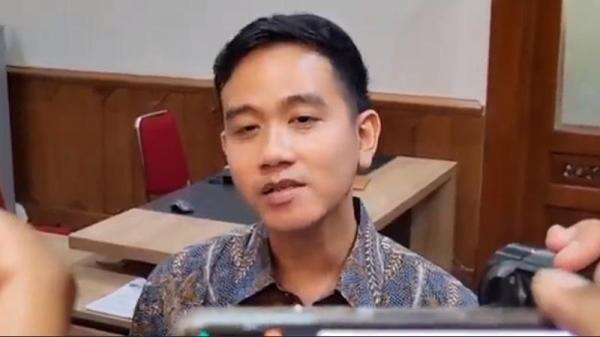 Akun Instagram Gibran Diduga Follow Akun Judi Online, Tim Media Sosial Jadi Sasaran Kritik