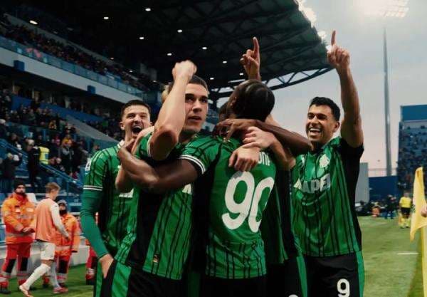 Link Live Streaming Sassuolo vs Parma di Liga Italia 2025-2026: Jay Idzes Jadi Tembok Lagi? Klik di Sini!
