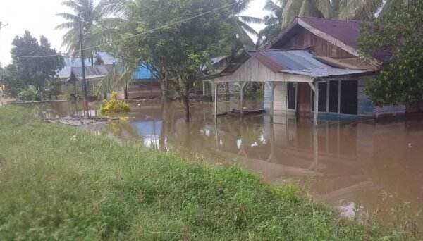  606 Rumah Terendam Banjir di Kabupaten Maluku Tengah   