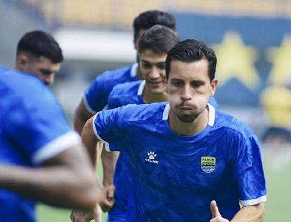 Jelang Persib Bandung vs PSM Makassar, Thom Haye Soroti Jadwal Padat Maung Bandung