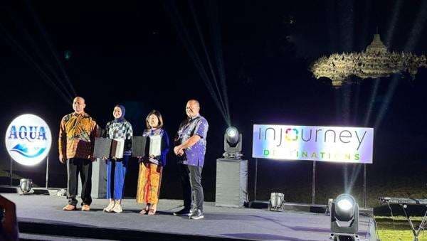 Kolaborasi AQUA-InJourney, Sediakan Hidrasi Sehat di Wisata Candi