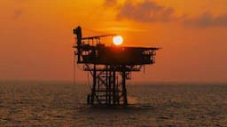 Sentimen The Fed dan Geopolitik Berpotensi Angkat Prospek Harga Minyak