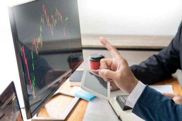 Momentum Saham Fundamental, Strategi Defensif Jadi Pilihan