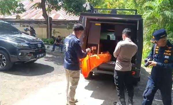 Kebakaran Hebat di Panti Jompo Manado, 16 Orang Tewas! Kebakaran Hebat di Panti Jompo Manado, 16 Orang Tewas!