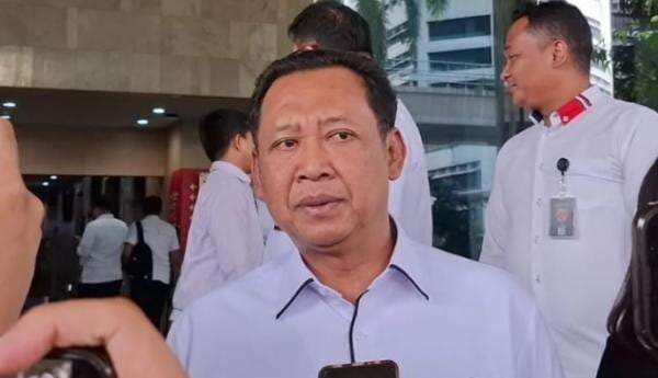 Nama Pimpinan KPK Terseret Kasus MBG, Fitroh Rohcahyanto: Saya Tidak Bisnis Dapur! Nama Pimpinan KPK Terseret Kasus MBG, Fitroh Rohcahyanto: Saya Tidak Bisnis Dapur!