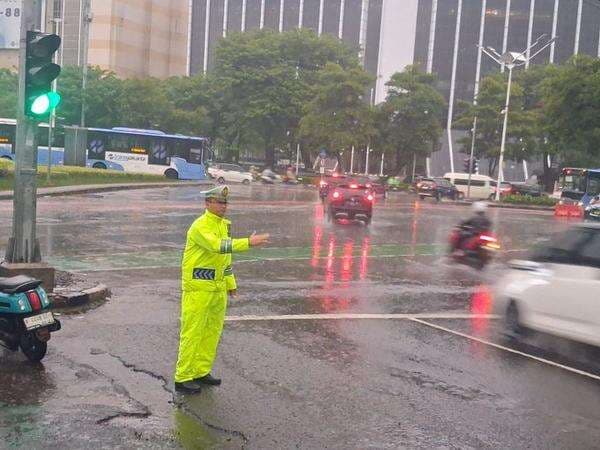 Jabodetabek Dilanda Hujan Deras Pagi Ini