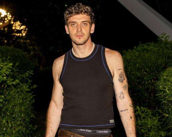 Fokus Pulihkan Kesehatan Mental, Lauv Rehat dari Dunia Musik