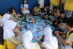 Tim Pengabdian Masyarakat Psikologi UI Bekali Siswa SMPN 33 Depok Mengenai Cara Menggapai Cita-Cita