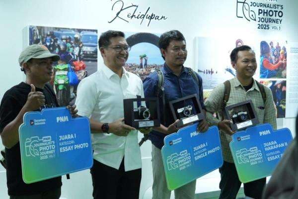 PNM Hadirkan Potret Perempuan Lentera Kehidupan di Stasiun MRT Bundaran HI