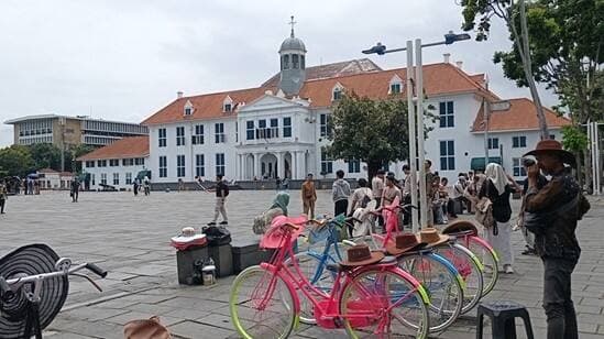 Pedagang Ngaku Tak Merasa Dirugikan Imbas Kota Tua Jadi Lokasi Syuting Film Lisa Blackpink