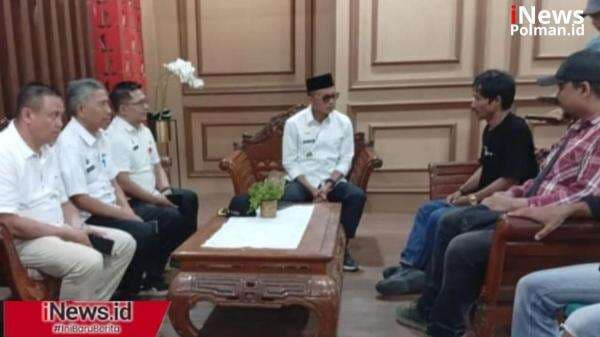 Ratusan Miliar Disorot! Massa Desak Copot Pejabat Polman, Bupati Akhirnya Buka Suara