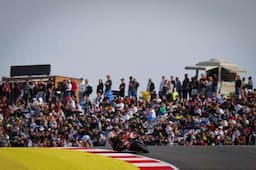 Perlahan Bangkit, Marco Bezzecchi Akui Masih Jauh dari Level Marc Marquez di MotoGP 2025