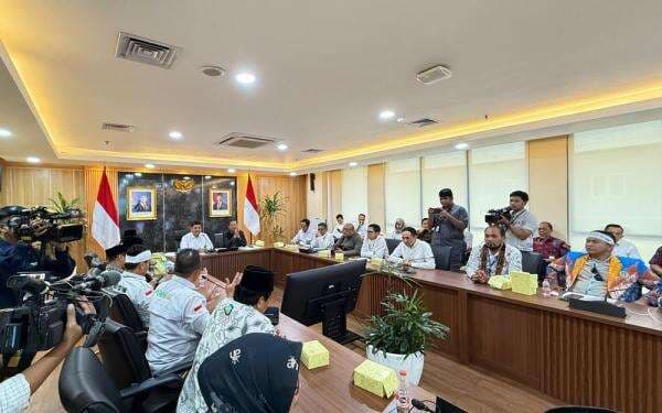 Guru Madrasah Minta Diangkat Jadi PPPK, Begini Kata Istana 