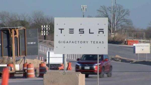 Tesla PHK 14.000 Karyawannya Imbas Penurunan Penjualan