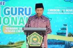Buka Kick Off HGN 2025, Menag Nasaruddin: Guru Harus Integrasikan Ilmu dan Iman