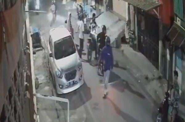 Geng Motor Bersenjata Busur hingga Samurai Serang Warga, Dua Motor Dirusak