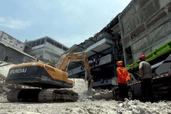 Kata Purbaya soal Renovasi Ponpes Al Khoziny Diusulkan Pakai APBN: Ada yang WA Saya