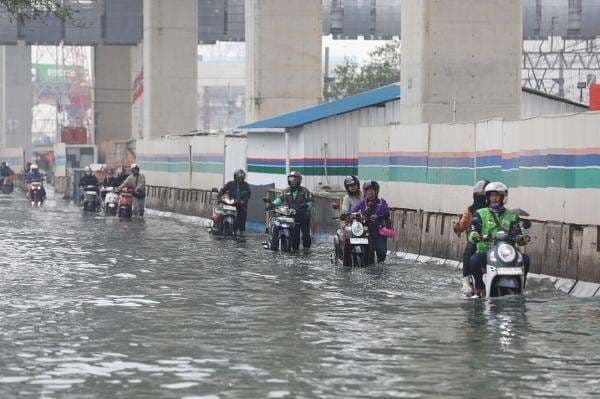Pramono Pede Banjir Jakarta Bisa Ditangani asal Air Rob Tak Naik, Ini Caranya