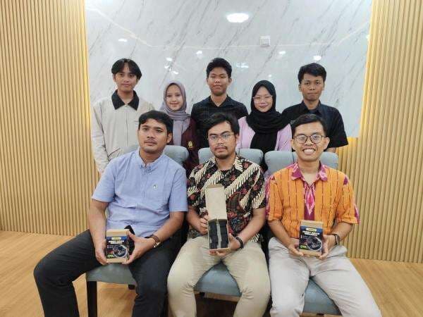 Tim Briket Sekam Beraroma Unsika Dapat Hibah 8 Ribu USD dari YSEALI