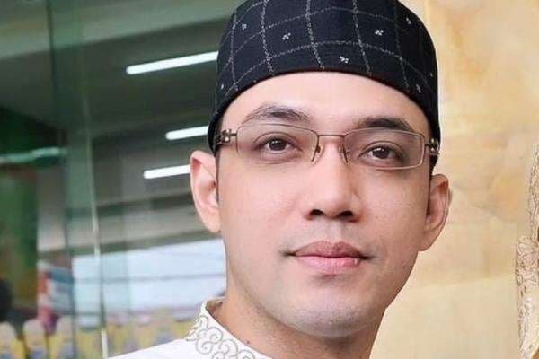 Disomasi Tessa Kaunang, Sandy Tumiwa Bantah Cemarkan Nama Baik Disomasi Tessa Kaunang, Sandy Tumiwa Bantah Cemarkan Nama Baik