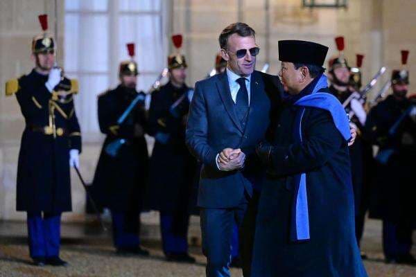 Pererat Hubungan Diplomatik, Prabowo dan Macron Santap Malam Bersama di Istana Élysée