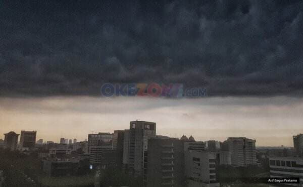 Cuaca Jakarta Hari Ini: Hujan Ringan Merata di Ibu Kota