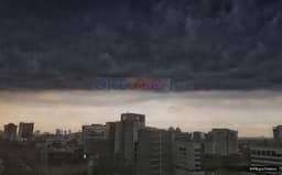 Cuaca Jakarta Hari Ini: Hujan Ringan Merata di Ibu Kota