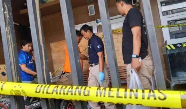 GEMPAR KARAWANG! Percekcokan Pasutri Berdarah, Istri Tewas, Suami Kritis! Bayi Selamat!