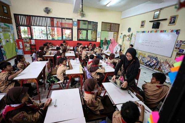 Wow! Guru Penanggung Jawab MBG Dapat Bonus Rp100.000