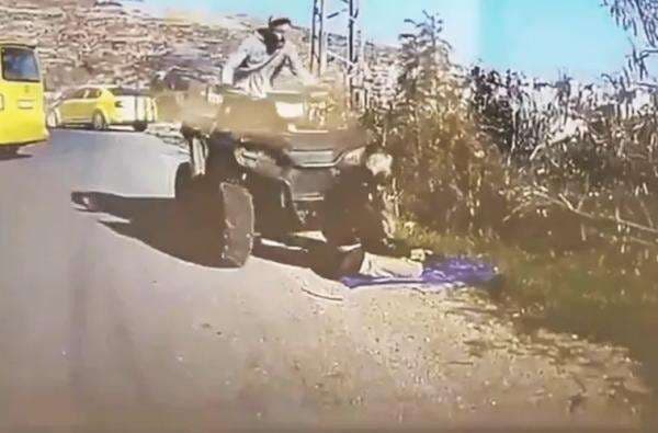 Tentara Cadangan Israel Tabrak Warga Palestina yang Sedang Sholat