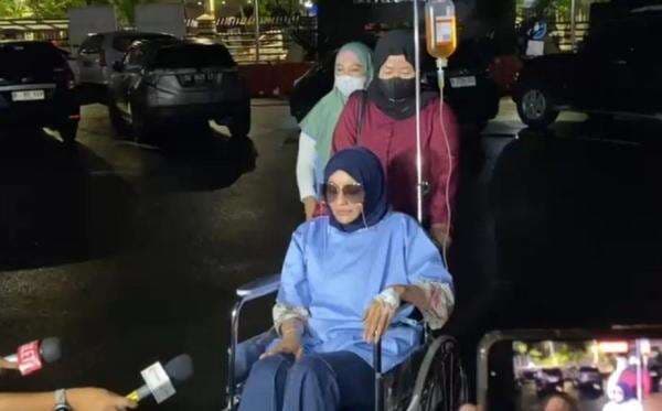 Datang ke Polres Jaksel Pakai Kursi Roda, Doktif Bantah Sindir Richard Lee